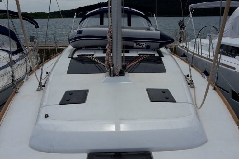 Dufour 410 - Malta Charters - Deck Space