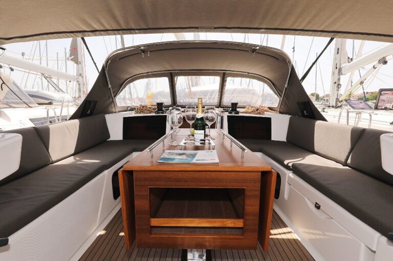 Dufour 520GL - Captain Redbeard - Malta Charters - Cockpit