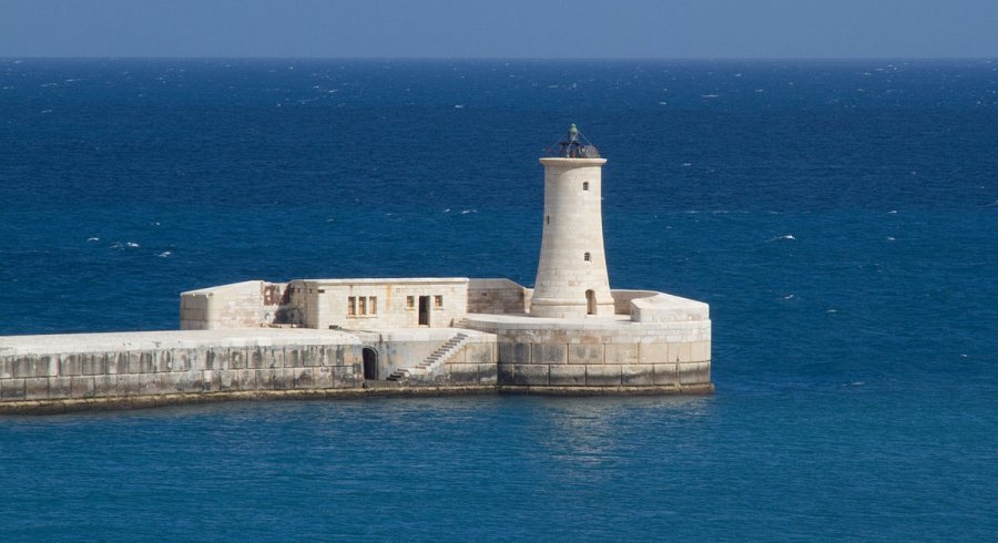 st-elmos-lighthouse-valletta-malta