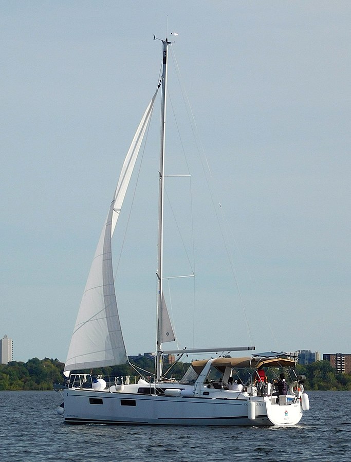 Beneteau_Oceanis_35.1_sailboat_5774